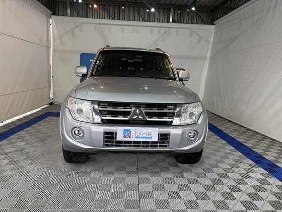 MITSUBISHI PAJERO FULL 3.2 HPE 4X4 16V TURBO INTERCOOLER DIESEL 4P AUTOMÁTICO MITSUBISHI PAJERO FULL 3.2 HPE 4X4 16V TURBO INTERCOOLER DIESEL 4P AUTOMÁTICO